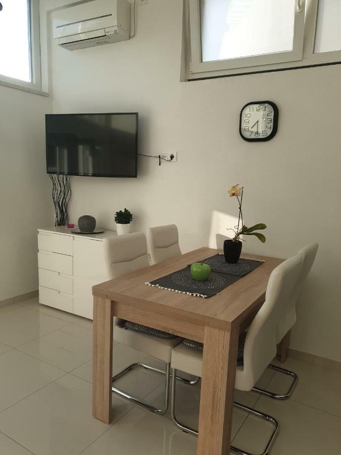 Ml Apartman Senj  Eksteriør bilde